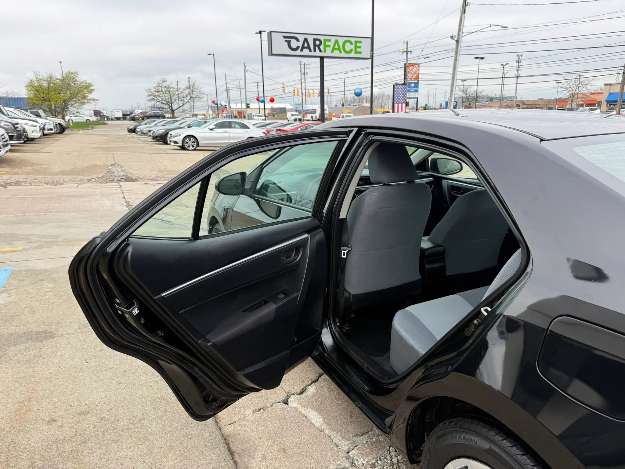 Used 2014 Toyota Corolla L FWD image 17