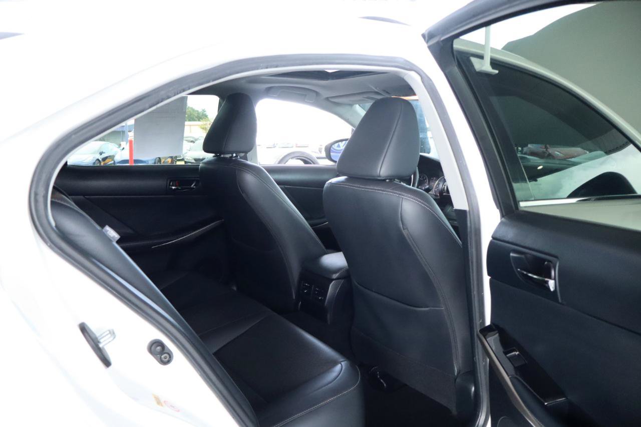 Used 2016 Lexus IS 200t RWD image 32