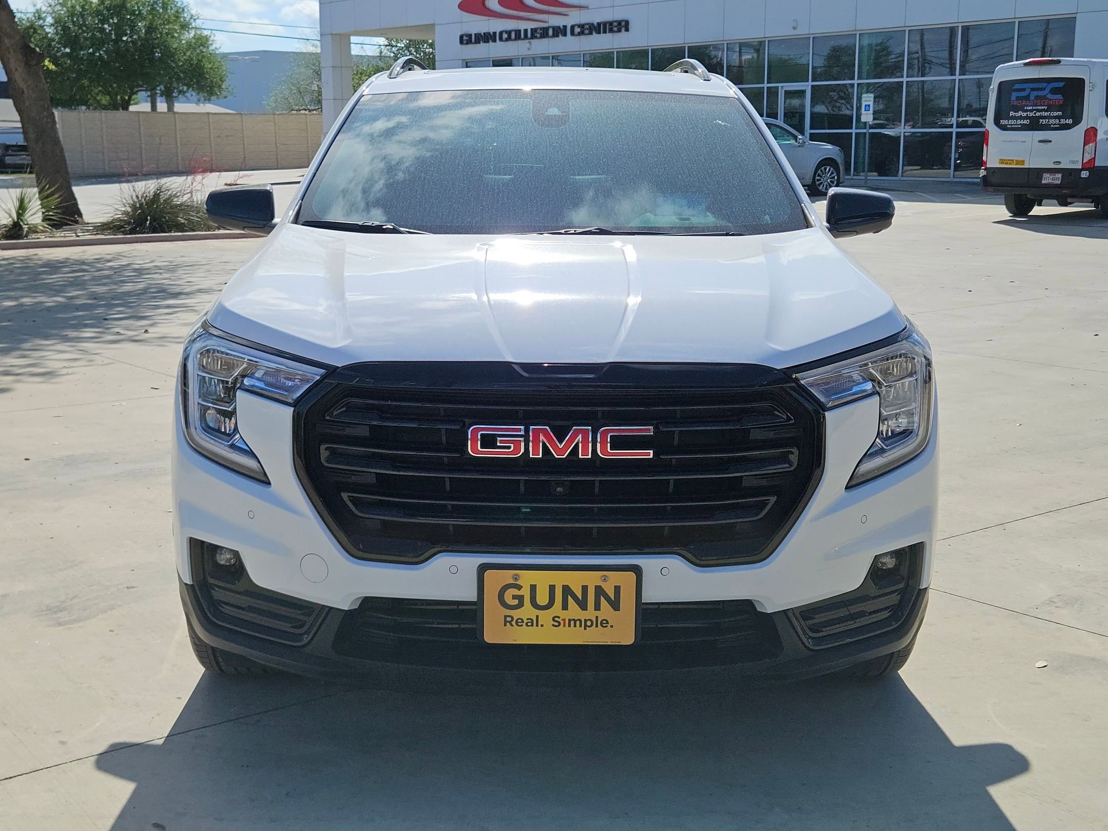Certified 2022 GMC Terrain SLT w/ Infotainment Package II image 8