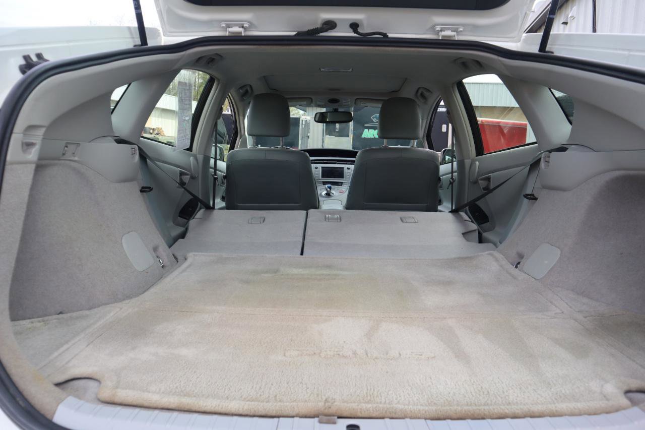 Used 2015 Toyota Prius Four w/ Deluxe Solar Roof Package image 53