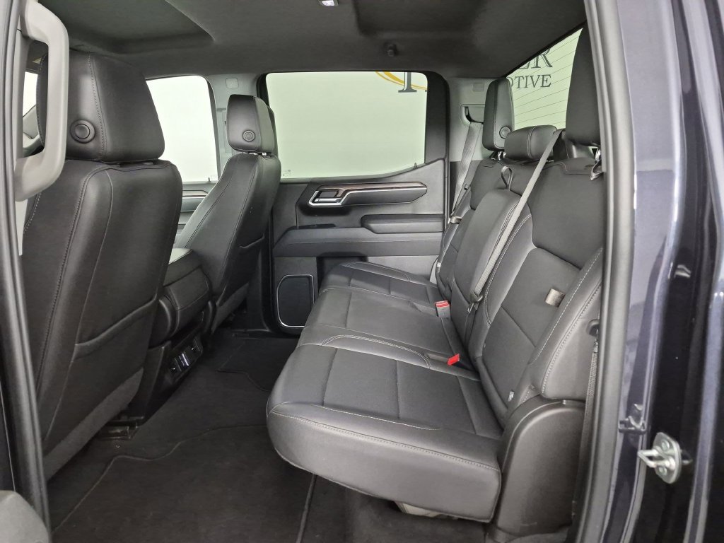 Certified 2025 GMC Sierra 1500 SLT AWD/4WD image 30