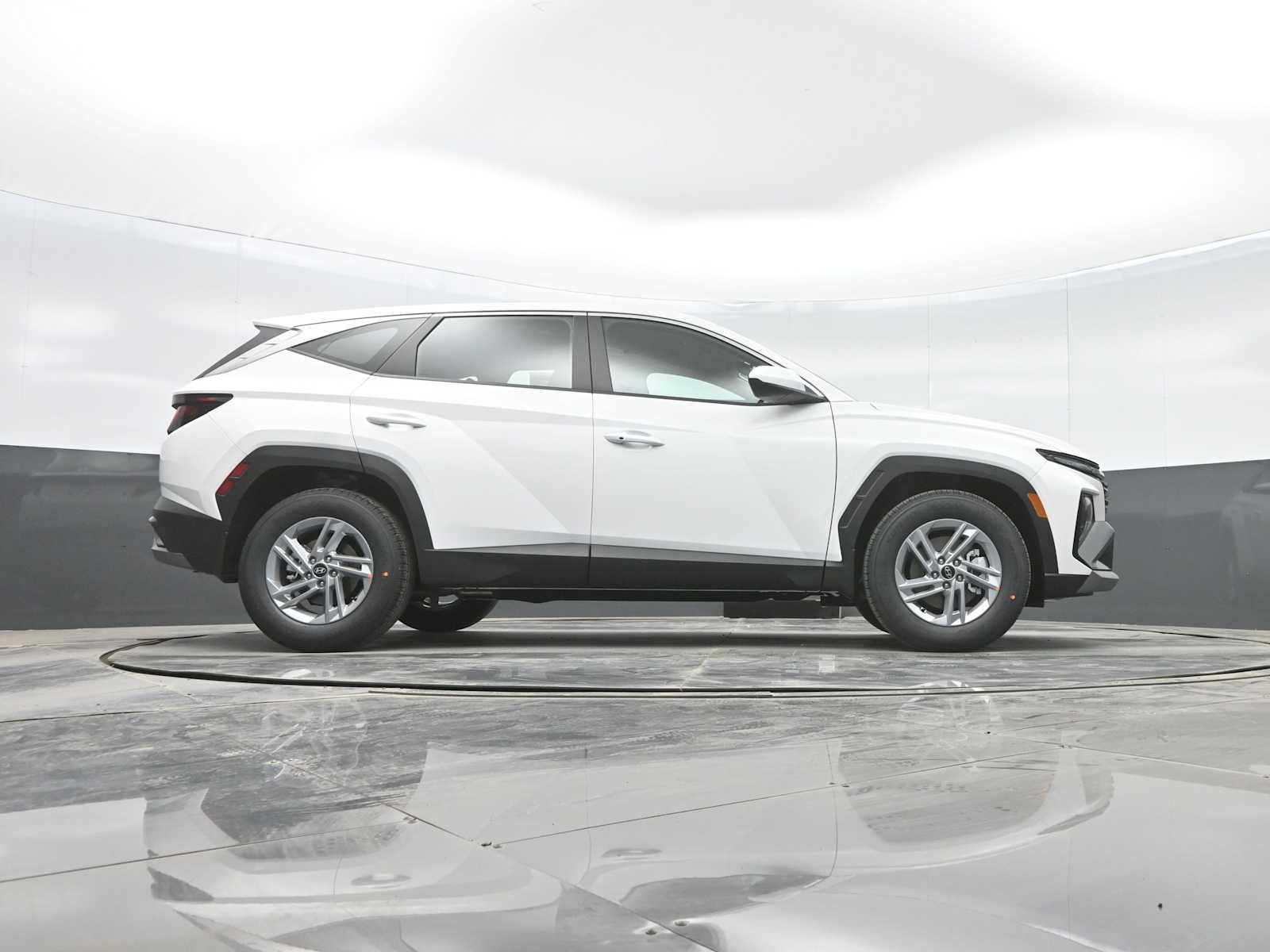 New 2026 Hyundai Tucson SE image 29