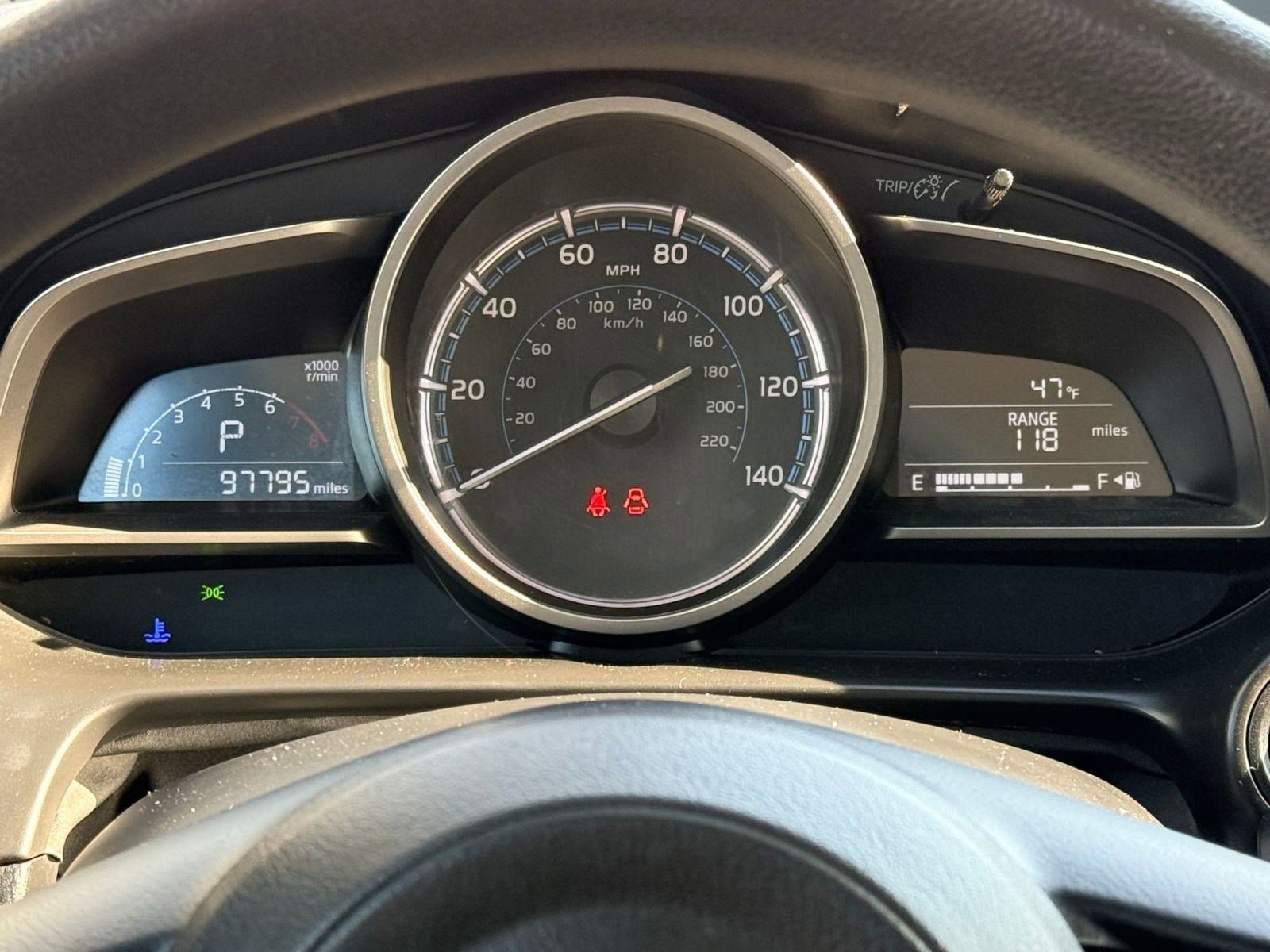 Used 2019 Toyota Yaris LE image 16