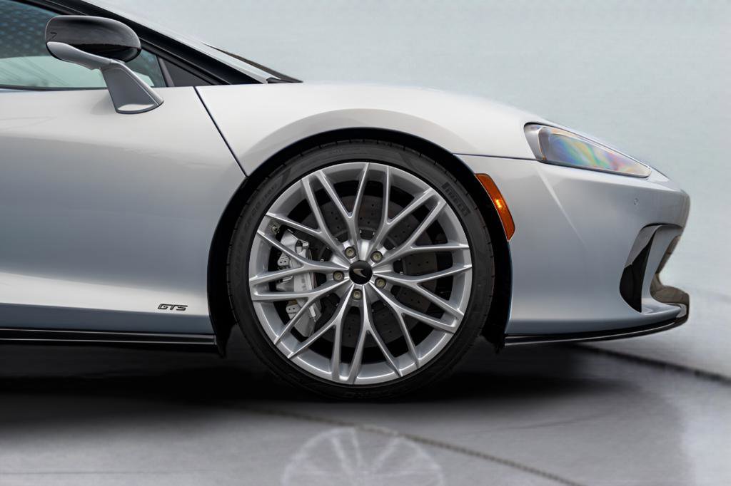 New 2026 McLaren GTS RWD image 17