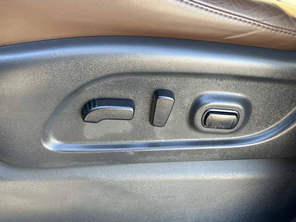 Certified 2022 Nissan Titan Platinum Reserve w/ Moonroof Package image 20