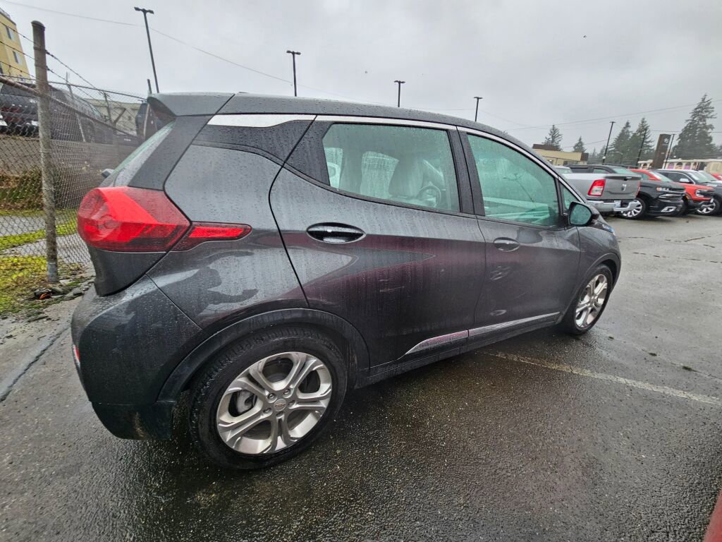 Used 2017 Chevrolet Bolt LT image 8
