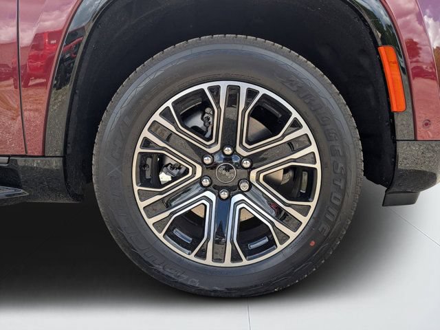 New 2026 Jeep Grand Wagoneer 2WD w/ 8-Passenger Seating Package image 10