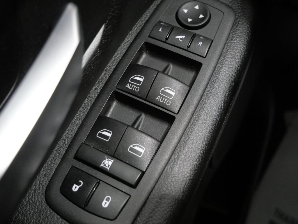 Used 2023 RAM 1500 Big Horn AWD/4WD image 11