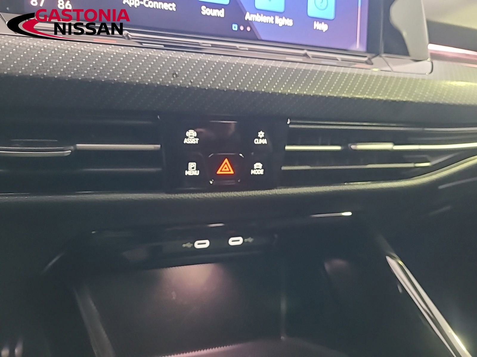 Used 2024 Volkswagen Golf R image 46