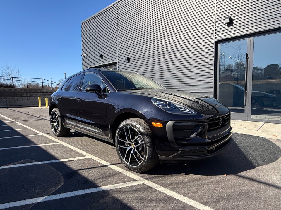 New 2026 Porsche Macan image 9