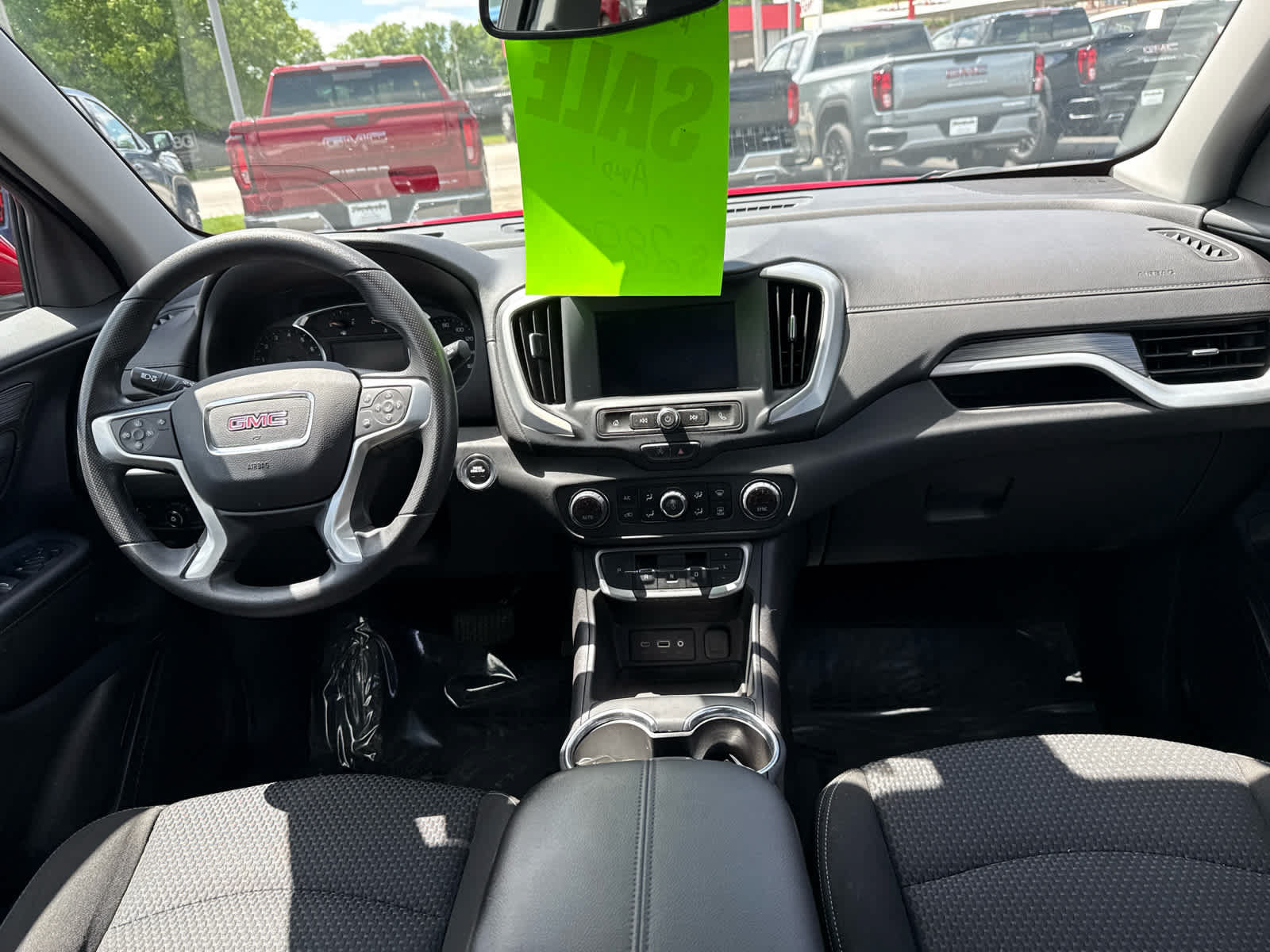 Used 2024 GMC Terrain SLE w/ Driver Convenience Package AWD/4WD image 20