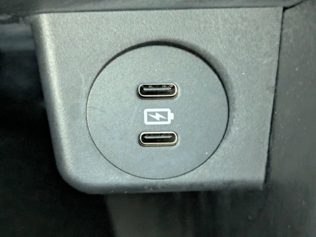 Used 2025 Ford Explorer Platinum image 35