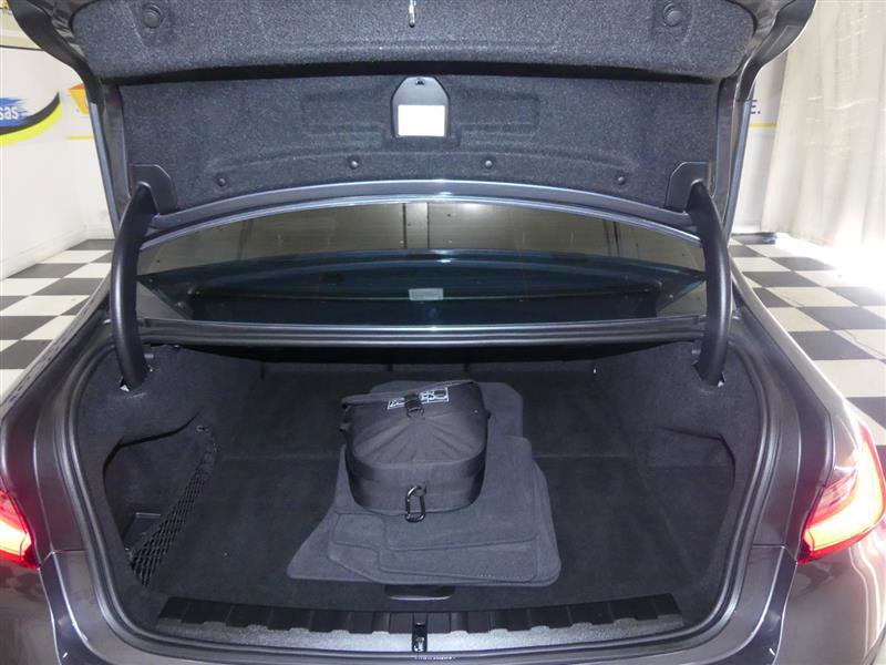 Used 2021 BMW 330e xDrive w/ Convenience Package image 32