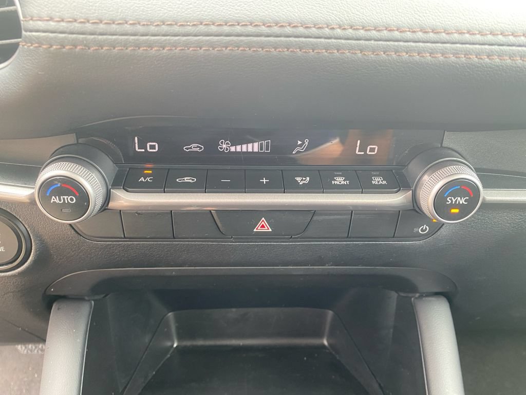 Used 2025 MAZDA MAZDA3 s FWD image 24