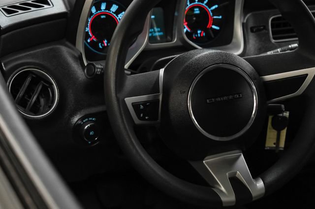 Used 2011 Chevrolet Camaro LT RWD image 15