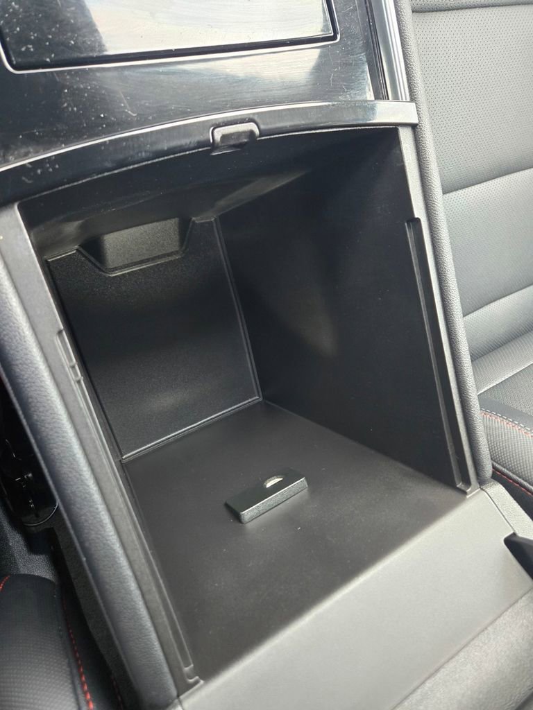 Used 2025 Chevrolet Traverse Z71 image 14