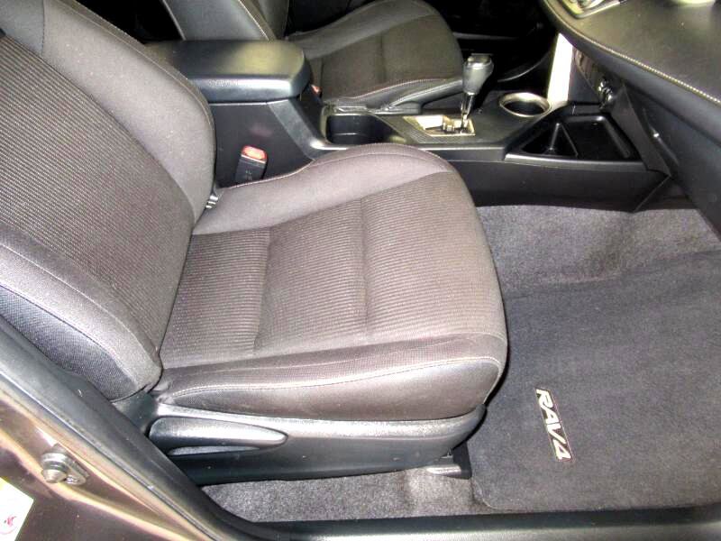 Used 2013 Toyota RAV4 XLE image 33