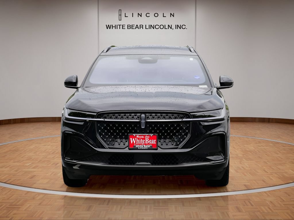 Used 2025 Lincoln Nautilus Reserve AWD/4WD image 2