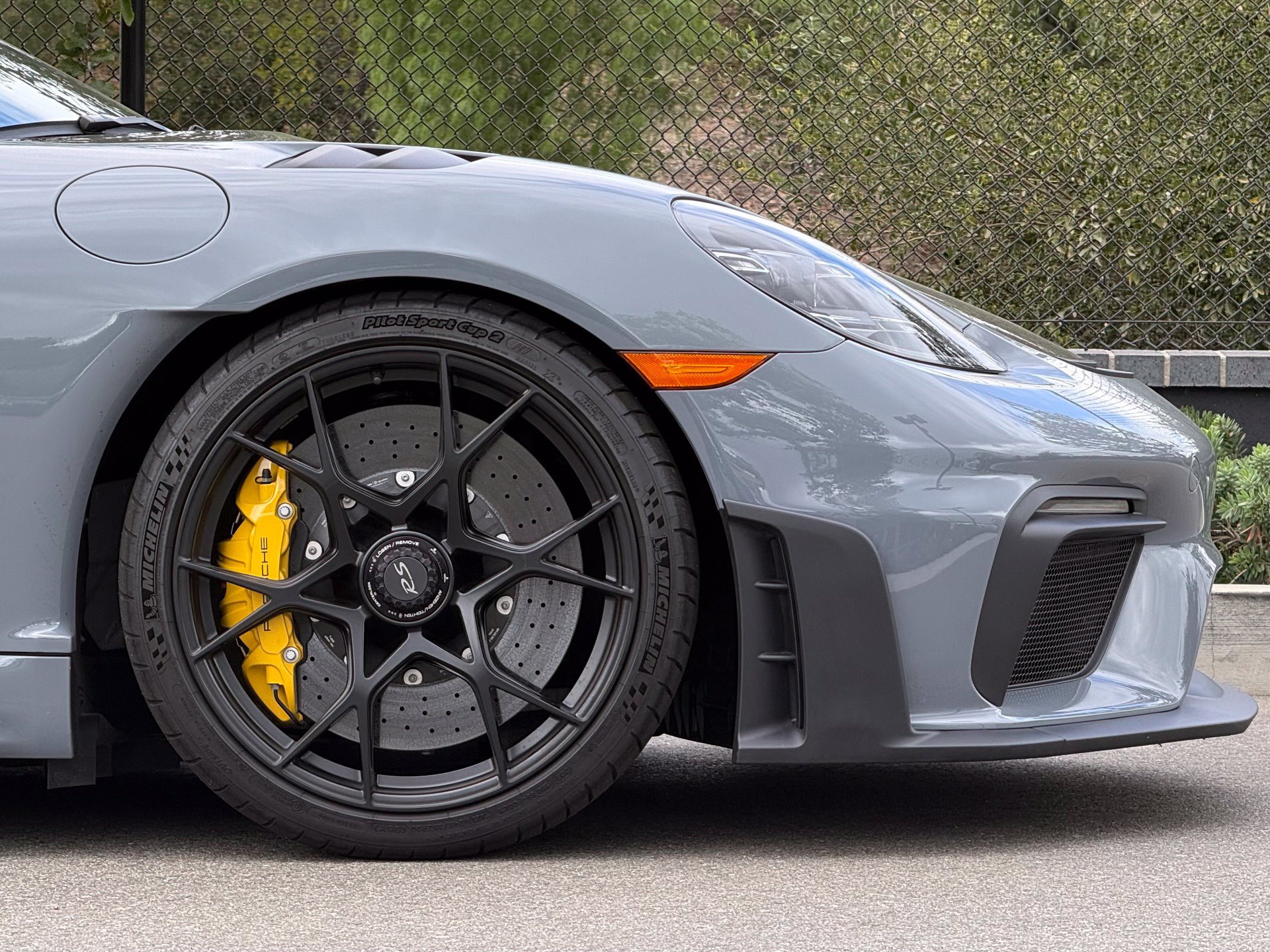 Certified 2024 Porsche 718 Cayman GT4 RS RWD image 12