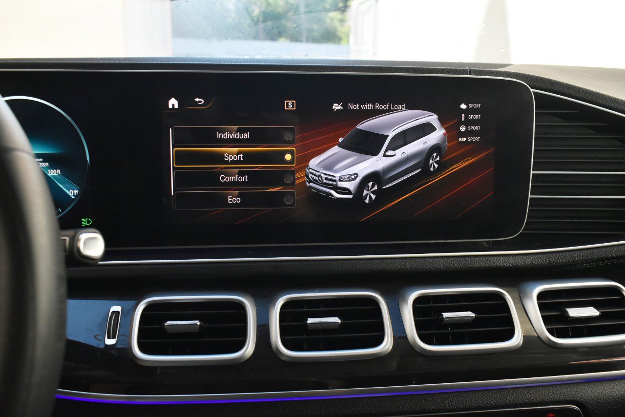 Used 2020 Mercedes-Benz GLS 450 4MATIC image 26