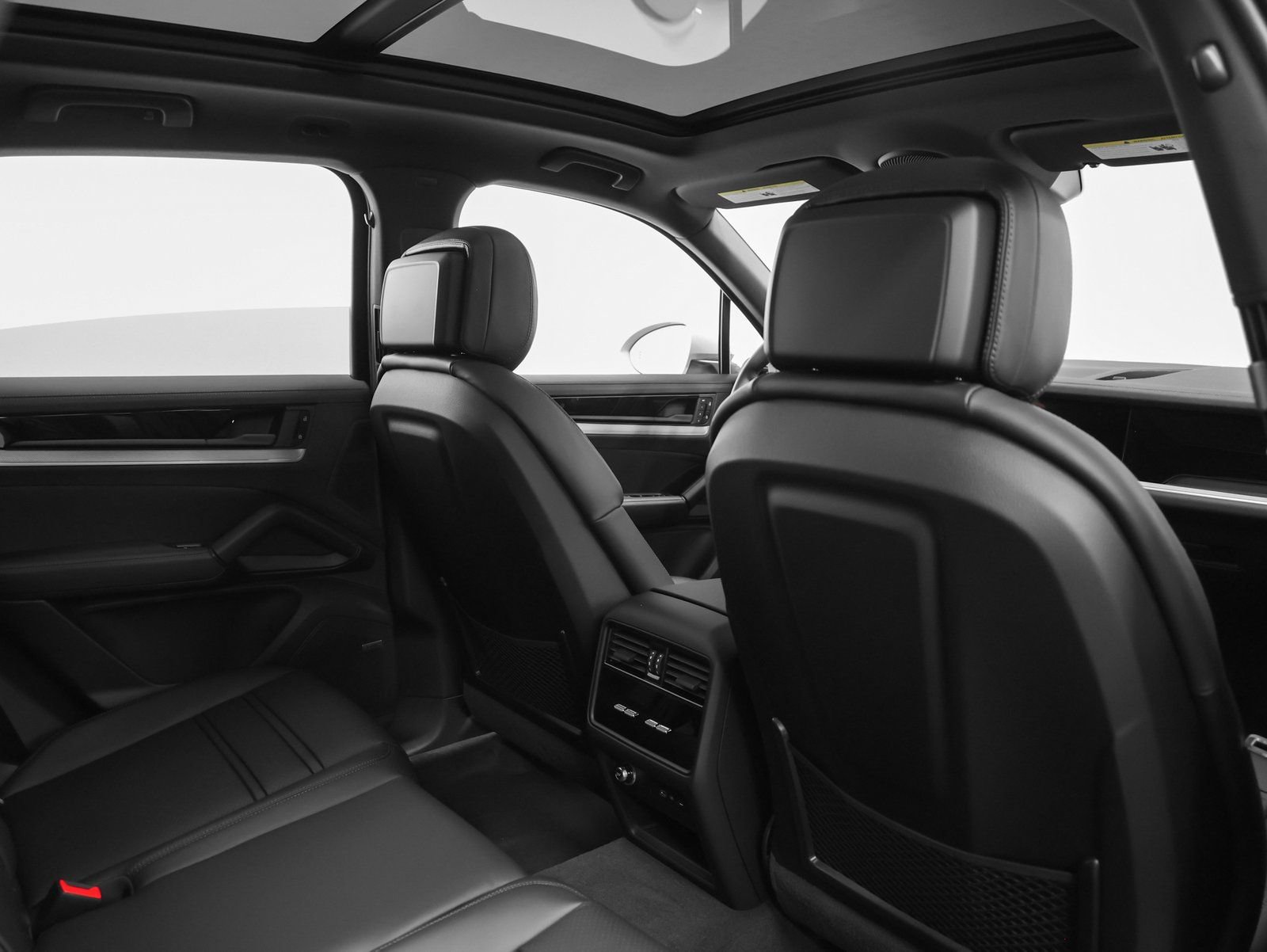 New 2026 Porsche Cayenne S image 28