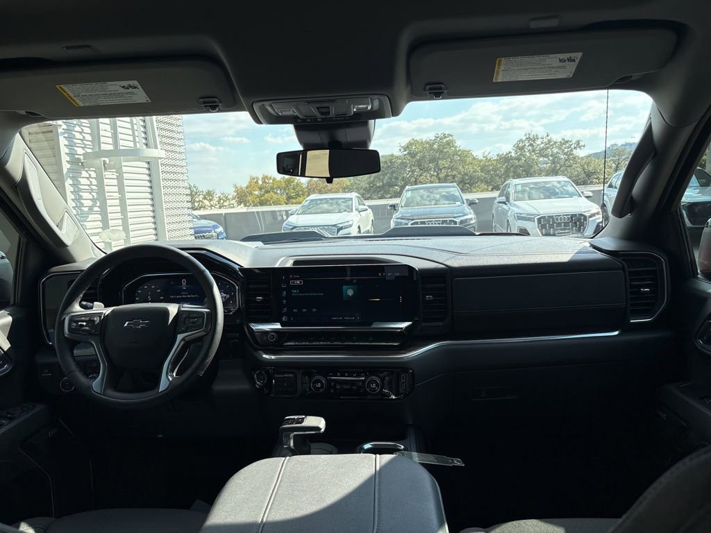 Used 2025 Chevrolet Silverado 1500 LT Trail Boss w/ Convenience Package II image 18