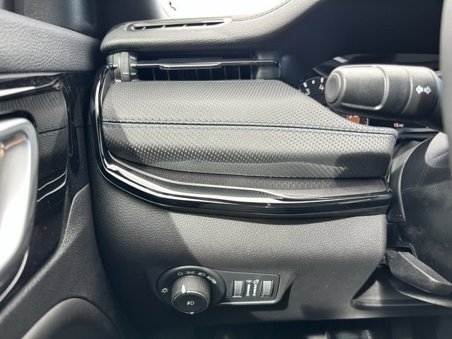 New 2025 Jeep Compass Limited w/ Sun & Sound Group image 16