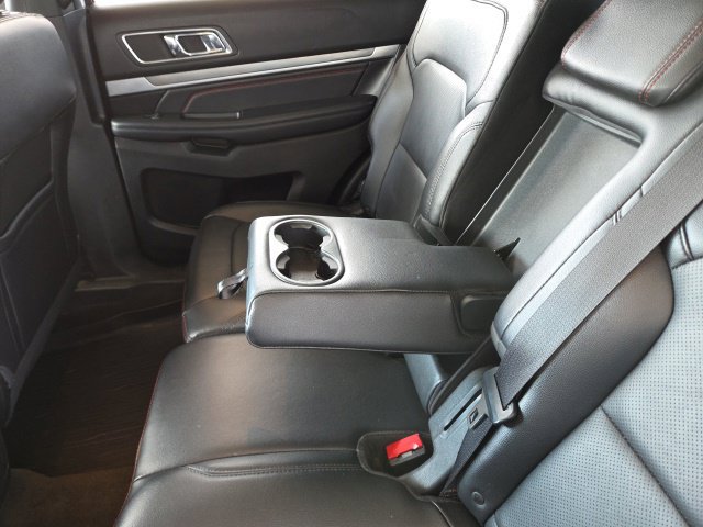 Used 2018 Ford Explorer Sport AWD/4WD image 48