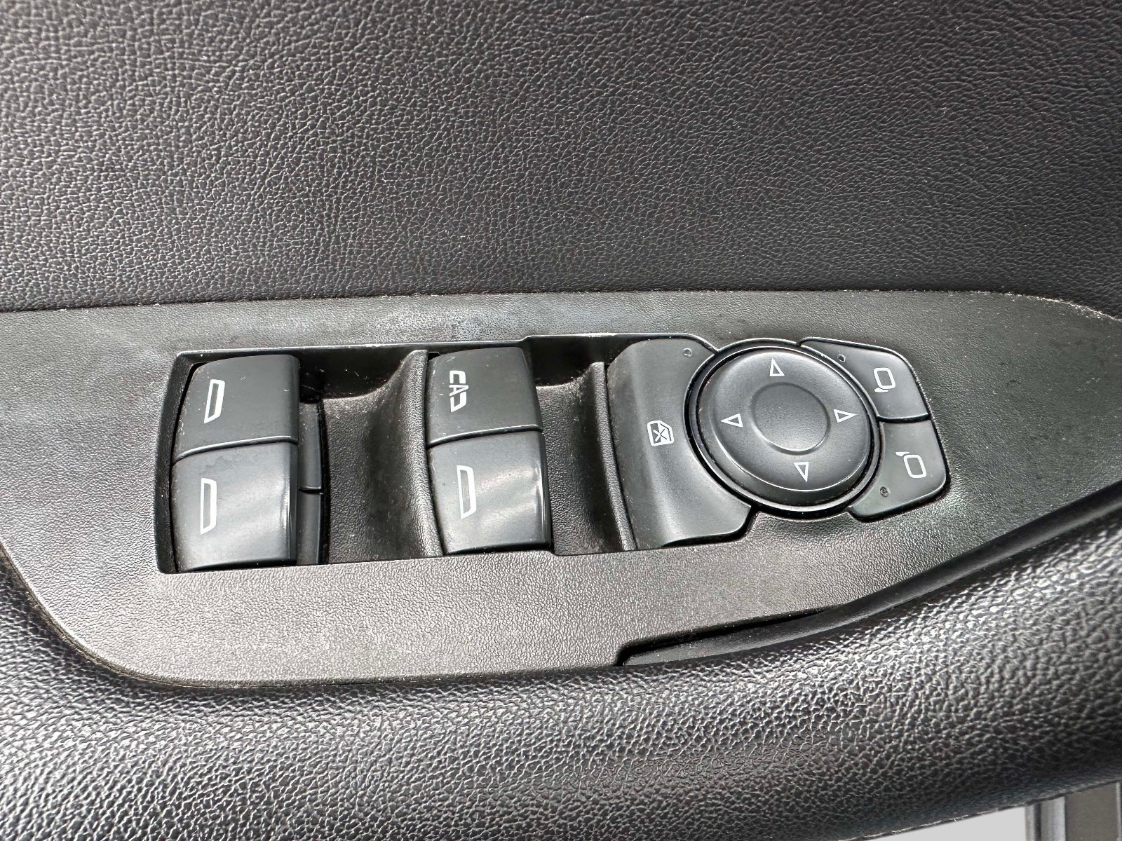 Certified 2021 Chevrolet Blazer LT AWD/4WD image 17