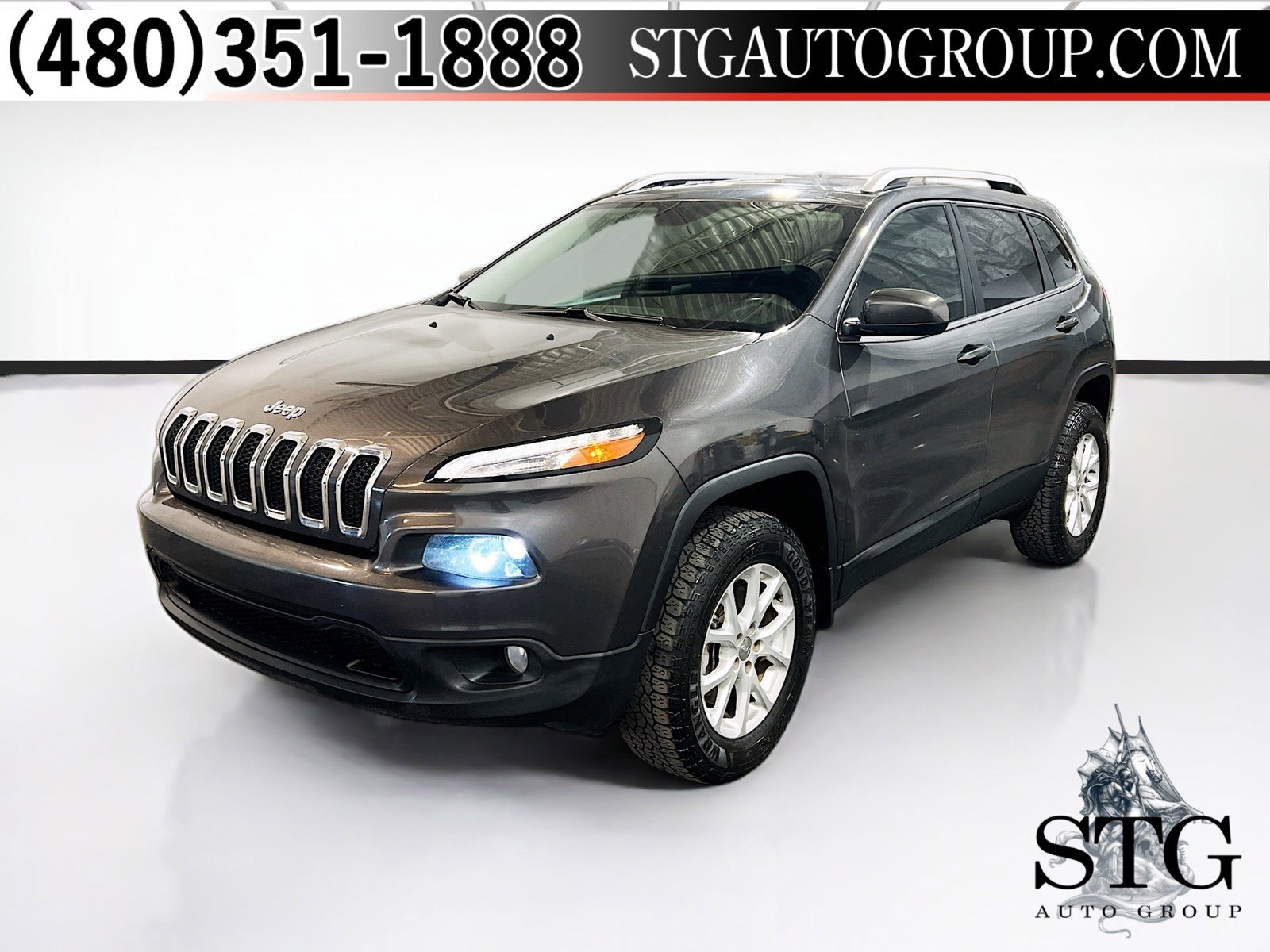 Used 2017 Jeep Cherokee Latitude w/ Comfort/Convenience Group