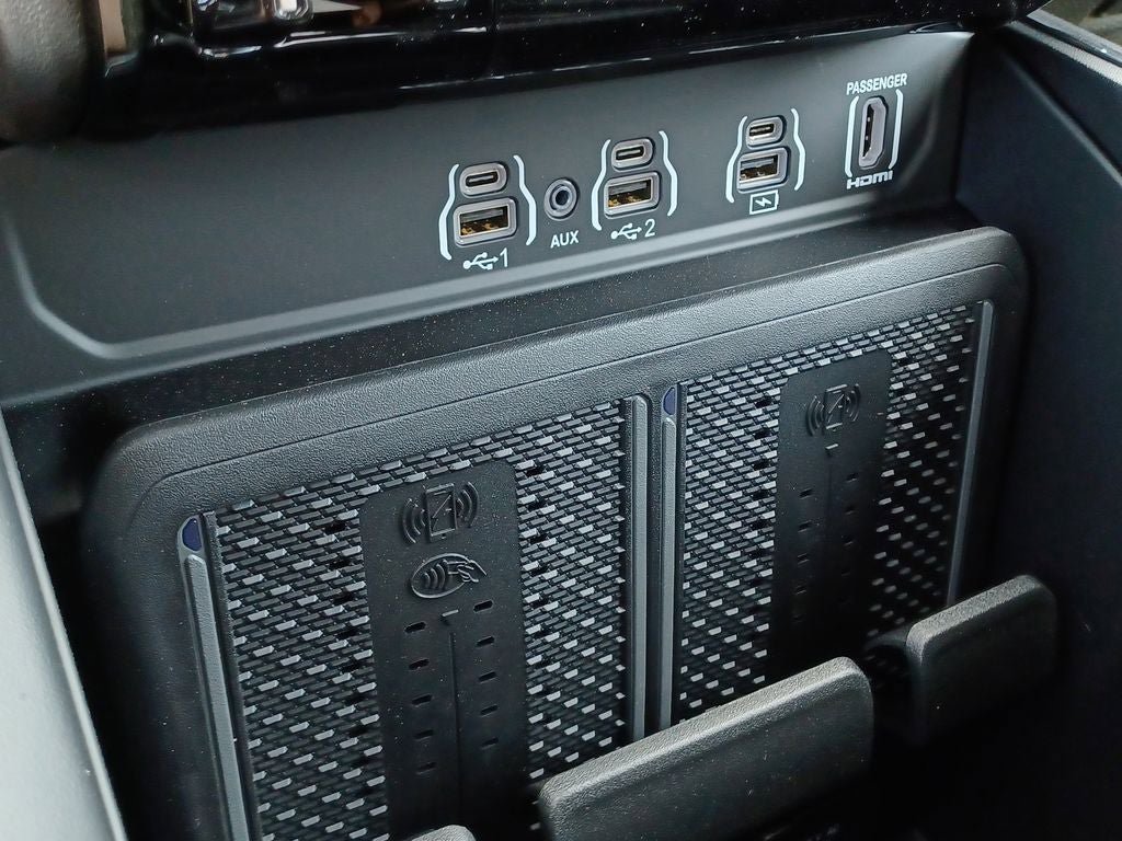 New 2026 RAM 1500 Laramie AWD/4WD image 24
