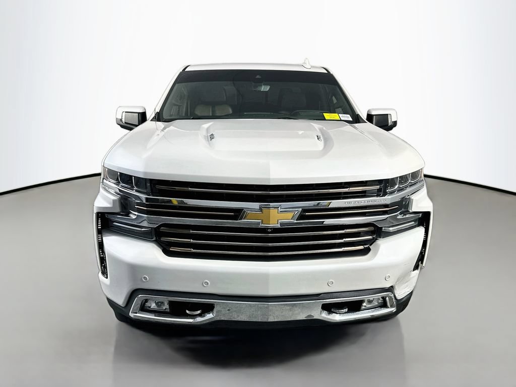 Used 2022 Chevrolet Silverado 1500 High Country w/ Technology Package AWD/4WD image 2
