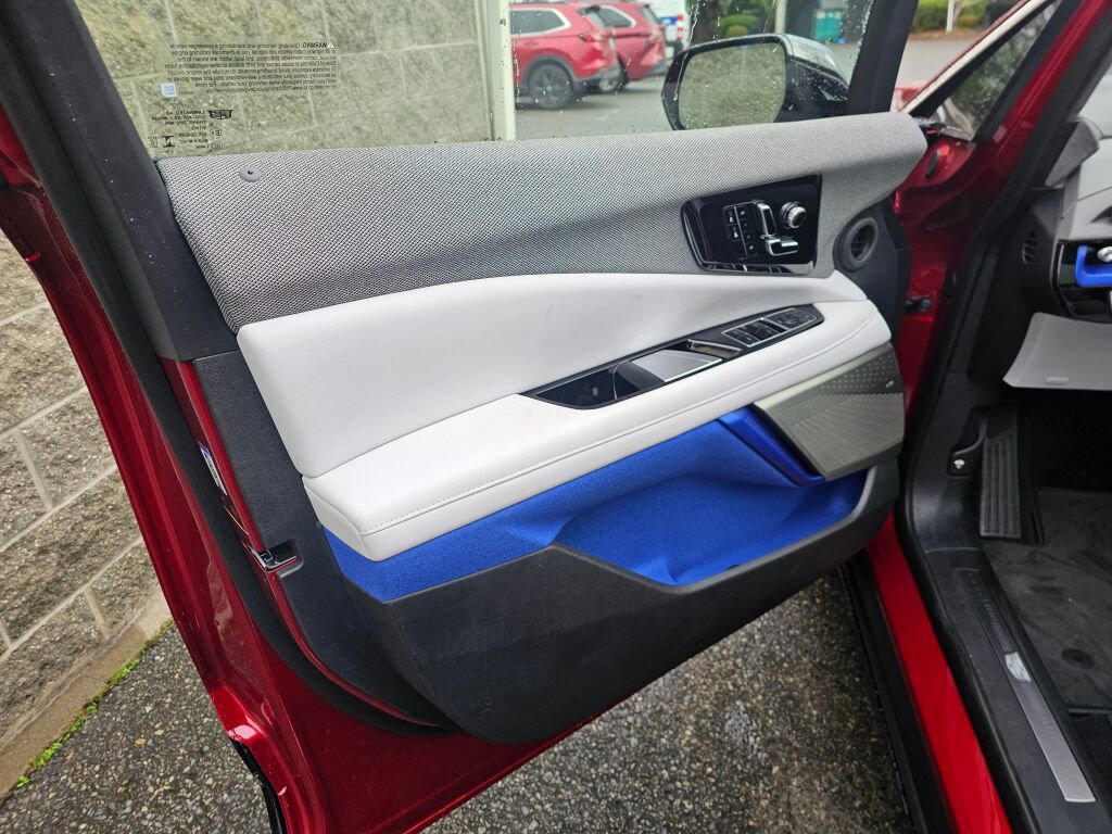 New 2026 Cadillac Optiq Luxury 1 image 28