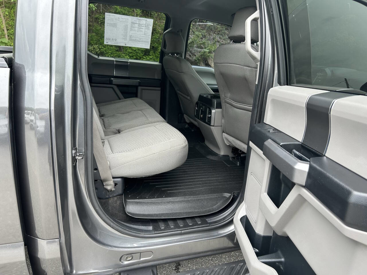 Used 2015 Ford F150 XLT w/ Equipment Group 302A Luxury image 17