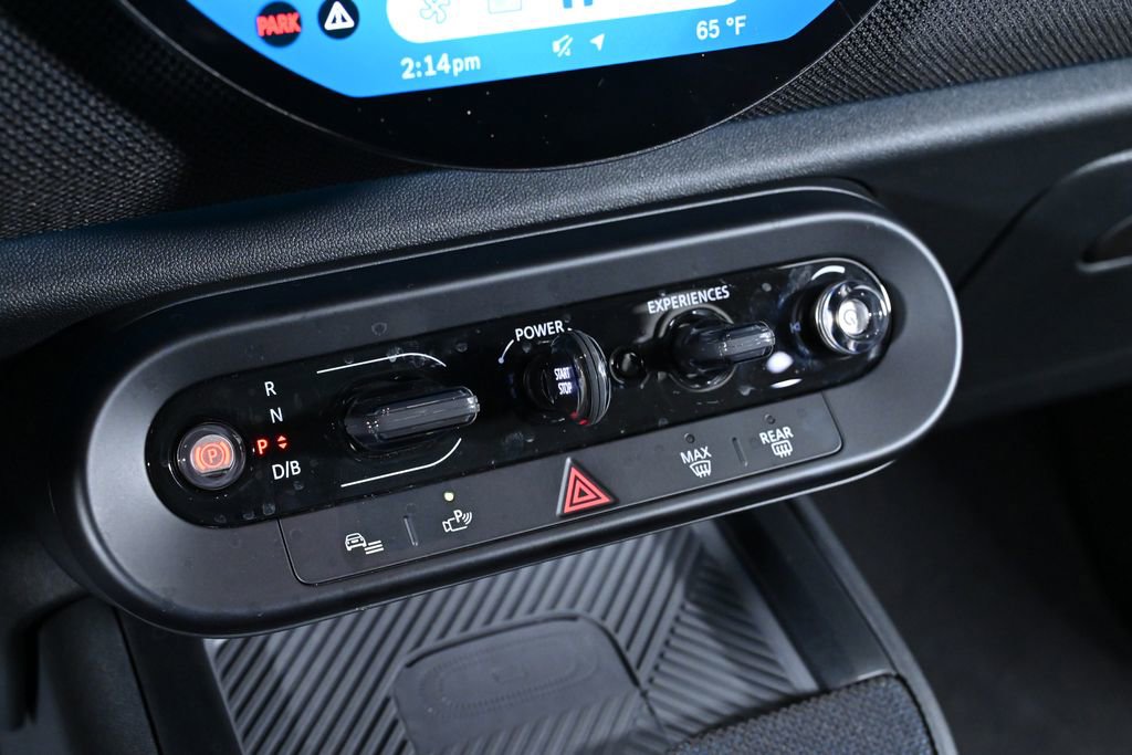 Used 2025 MINI Cooper Countryman SE w/ Comfort Package Max image 17