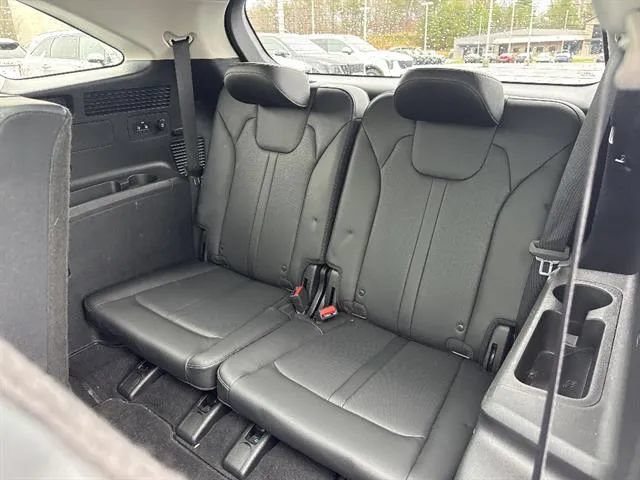 Used 2023 Kia Sorento S w/ Panoramic Sunroof Package FWD image 16