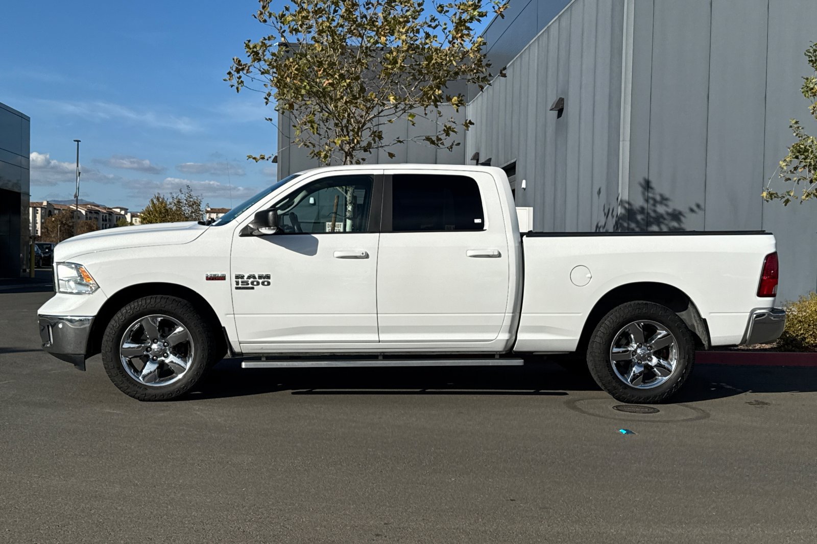 Used 2019 RAM 1500 Big Horn RWD image 7