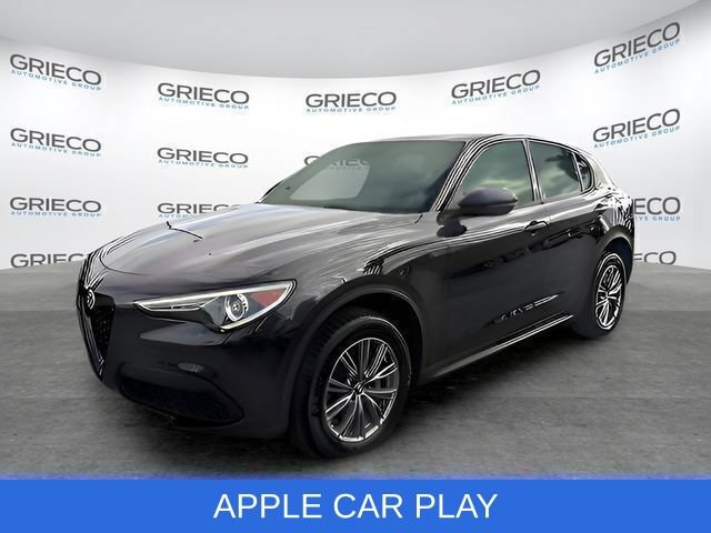 Used 2023 Alfa Romeo Stelvio Sprint RWD image 3