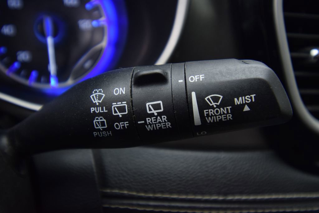 Used 2022 Chrysler Pacifica Touring-L image 38