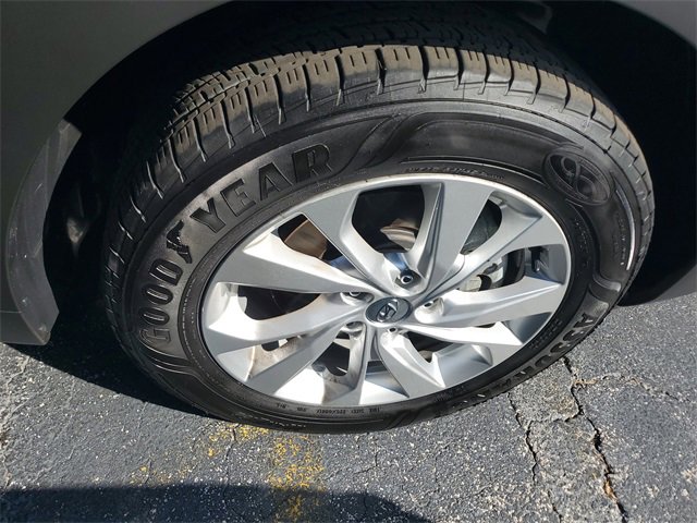 Used 2020 Hyundai Tucson SE w/ Cargo Package image 7