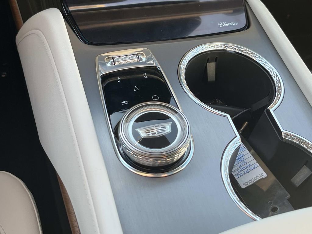 New 2026 Cadillac Vistiq Luxury image 26