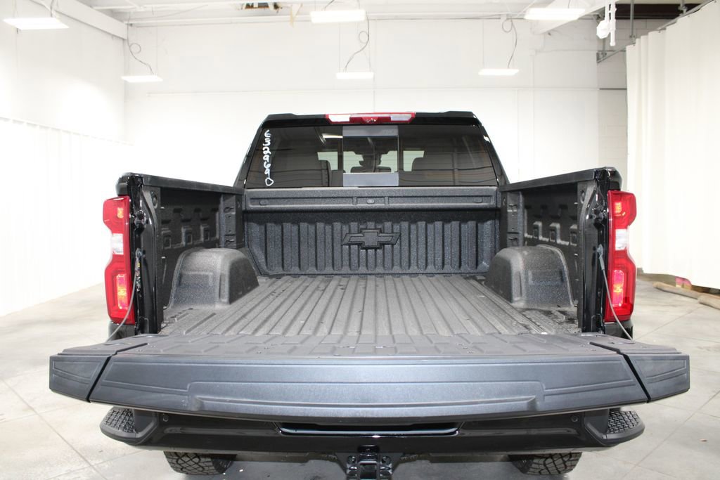 New 2026 Chevrolet Silverado 1500 ZR2 image 22