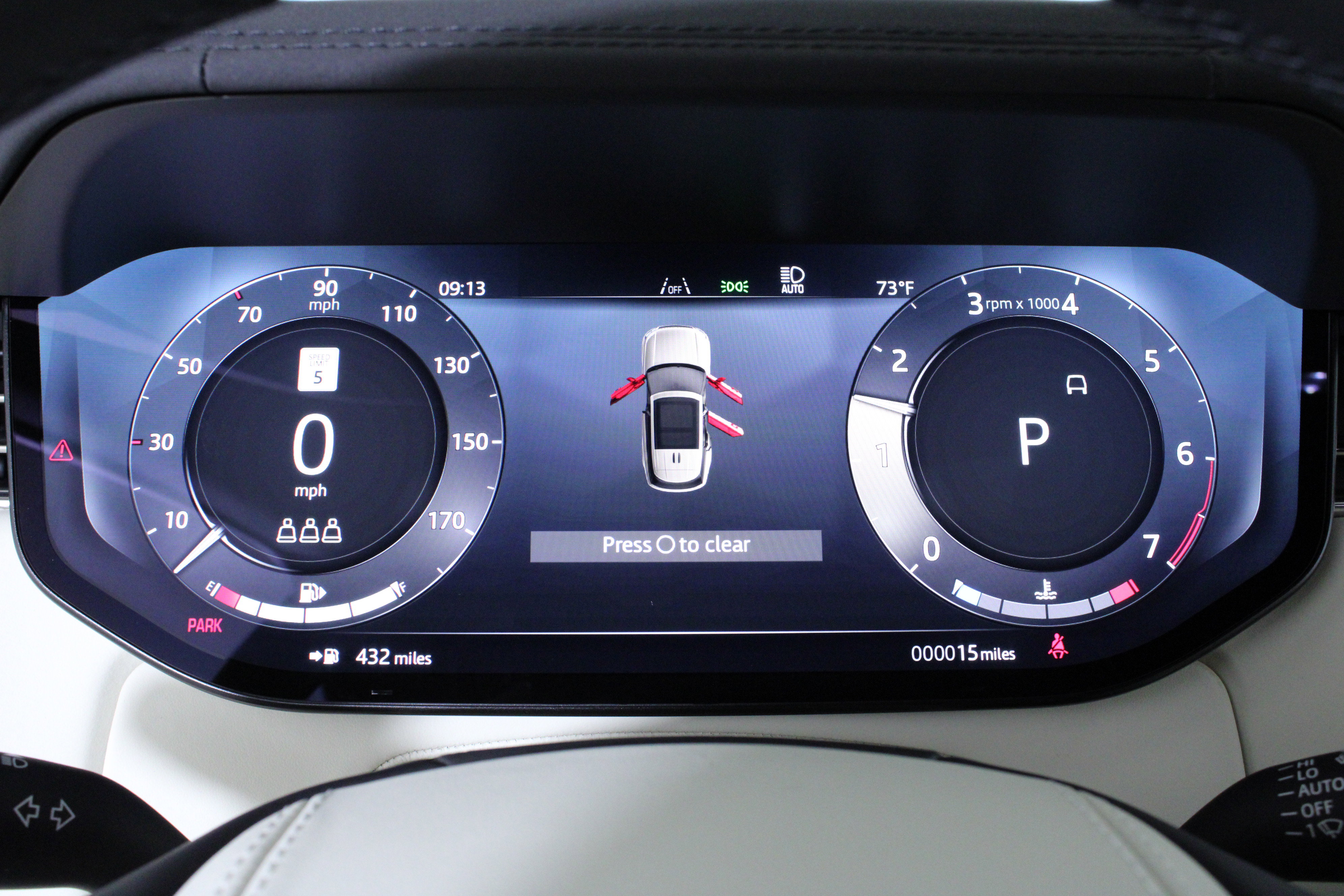 New 2026 Land Rover Range Rover SE image 18