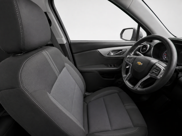Used 2024 Chevrolet Blazer LT w/ Convenience Package FWD image 12