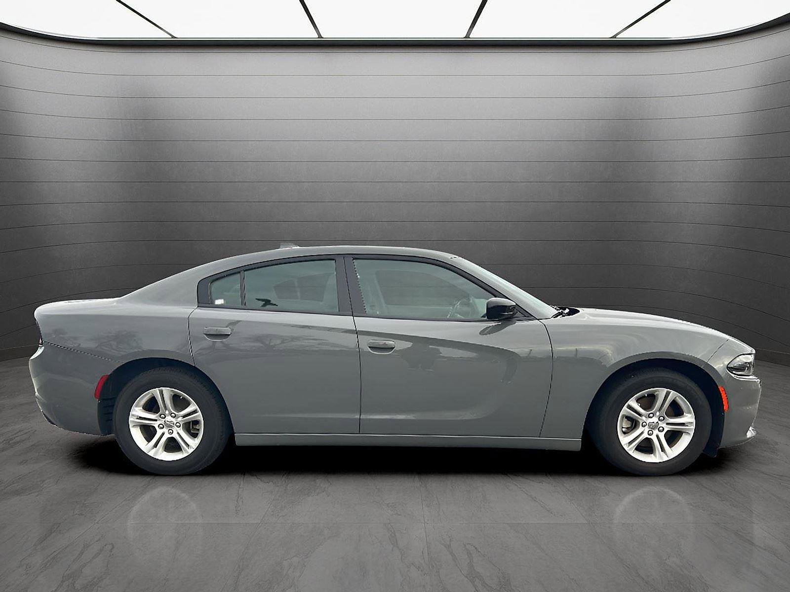 Used 2023 Dodge Charger SXT image 6