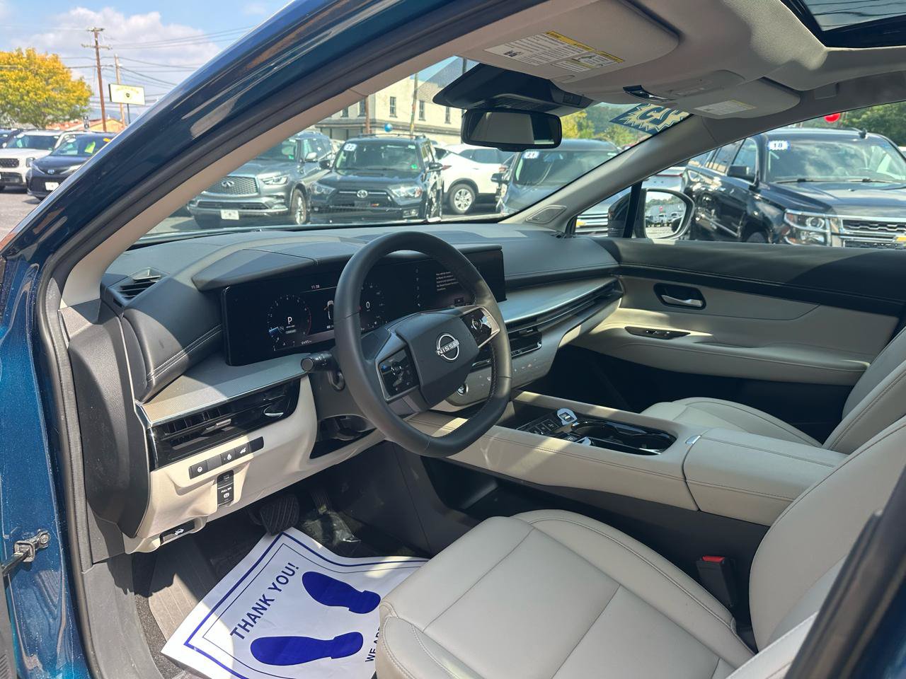 Used 2025 Nissan Murano SL AWD/4WD image 10