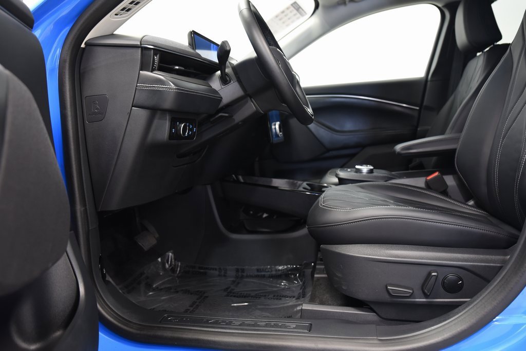 Used 2024 Ford Mustang Mach-E Select w/ Comfort Package Lite image 18