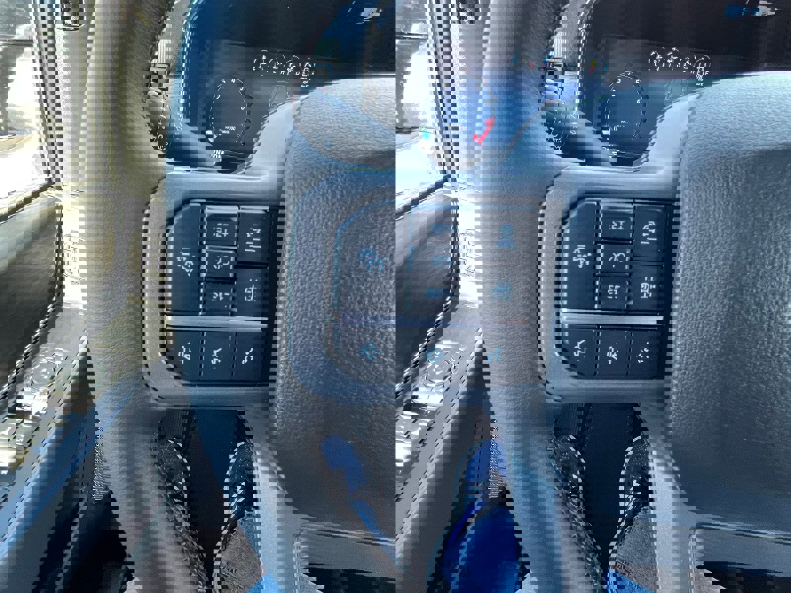 New 2026 Ford F150 Lariat w/ Equipment Group 501A Mid image 22