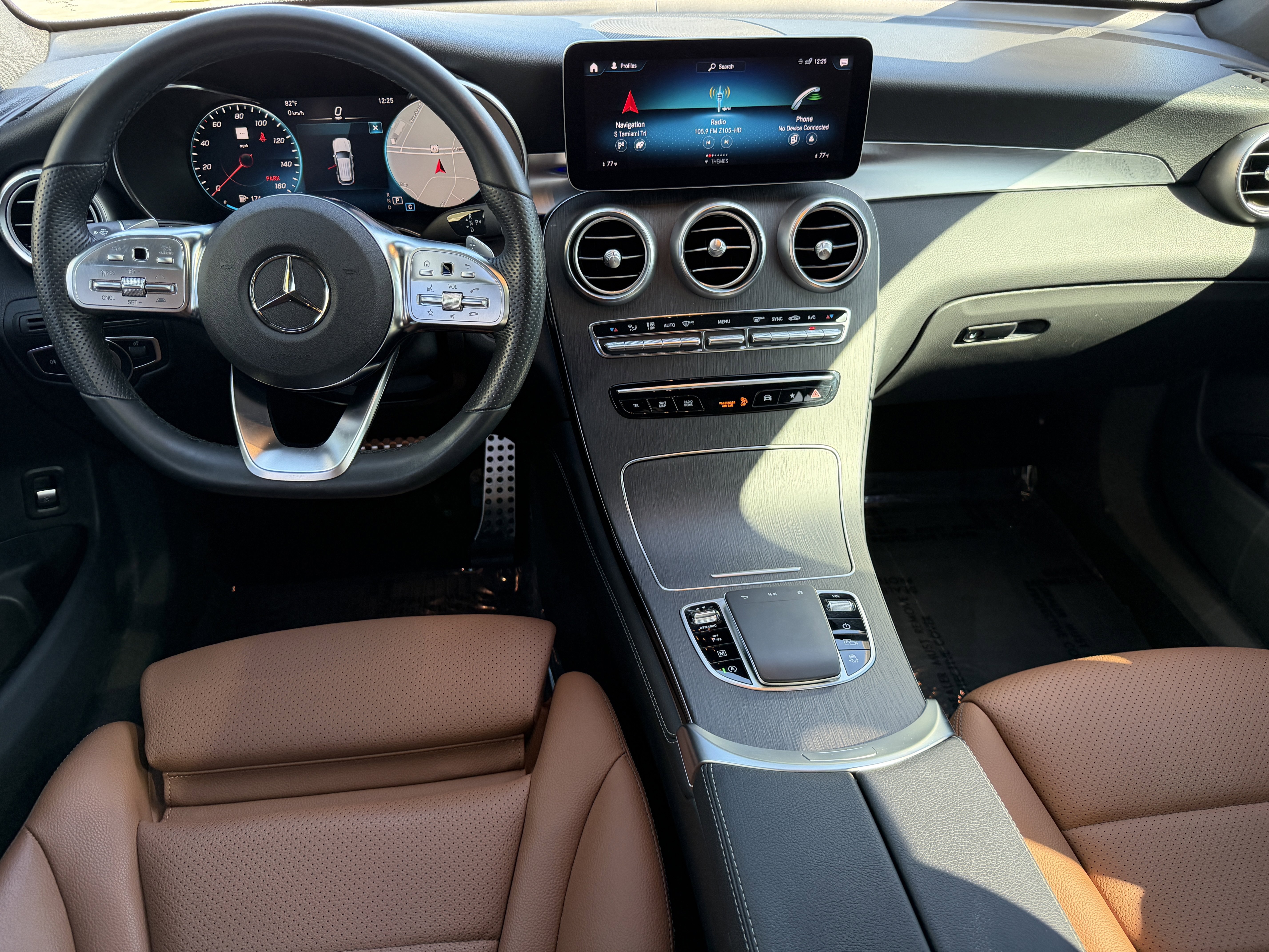 Used 2020 Mercedes-Benz GLC 300 image 11