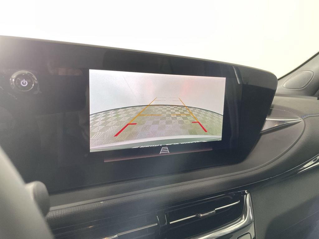 Used 2025 Buick Envista Sport Touring w/ Convenience II Package image 14